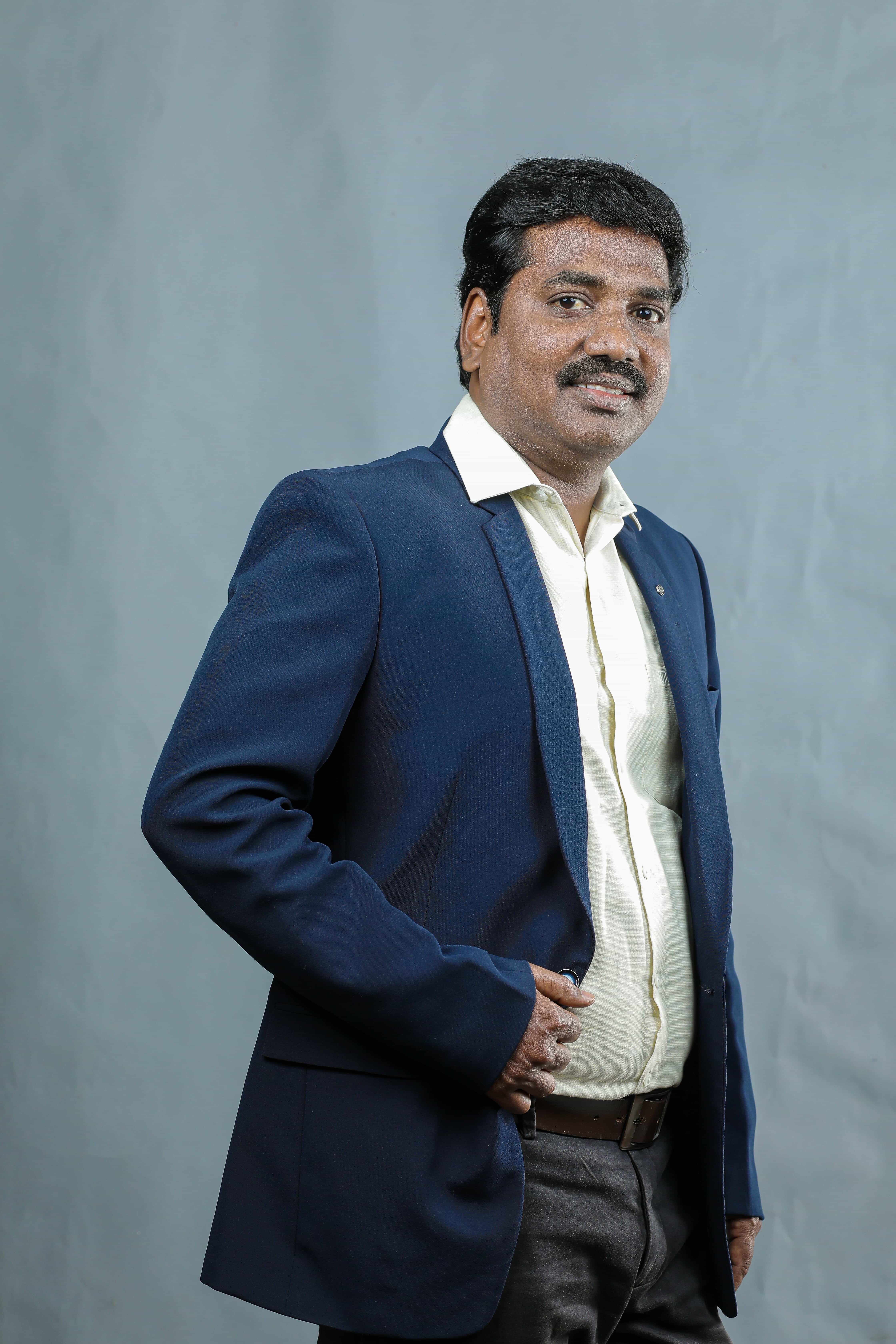 Dr. V. Selvam